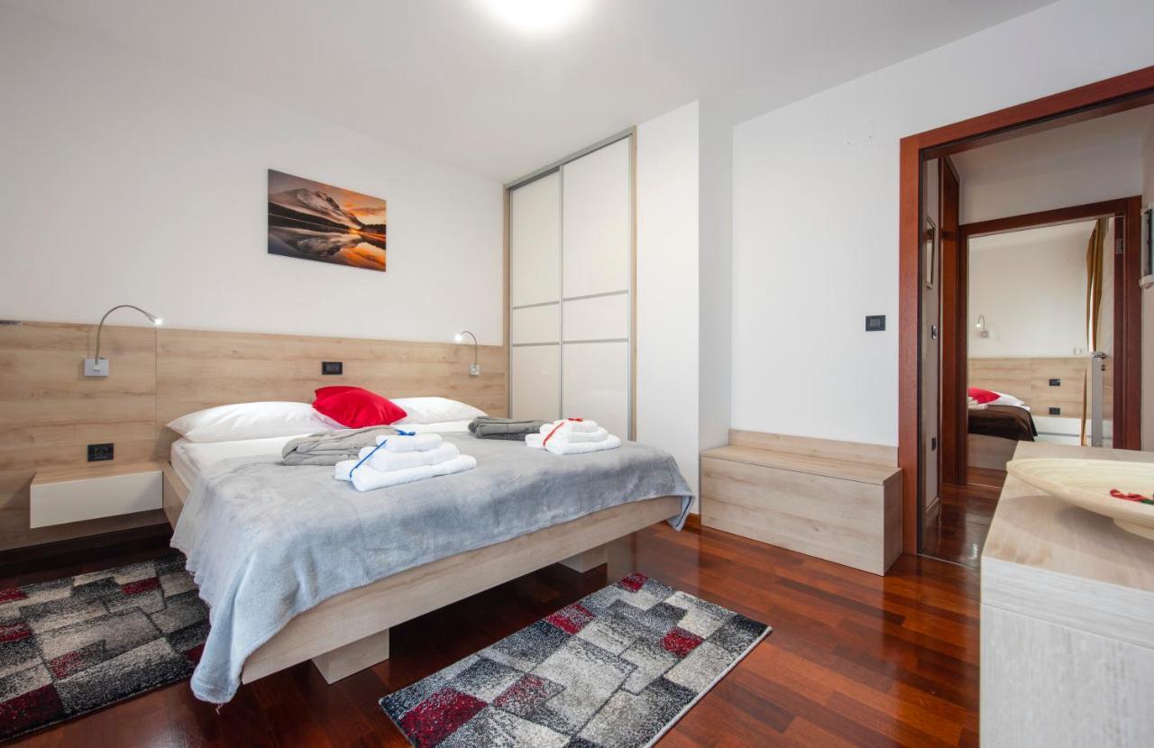Ratkajec Luxury Apartments Βαράζντιν Εξωτερικό φωτογραφία