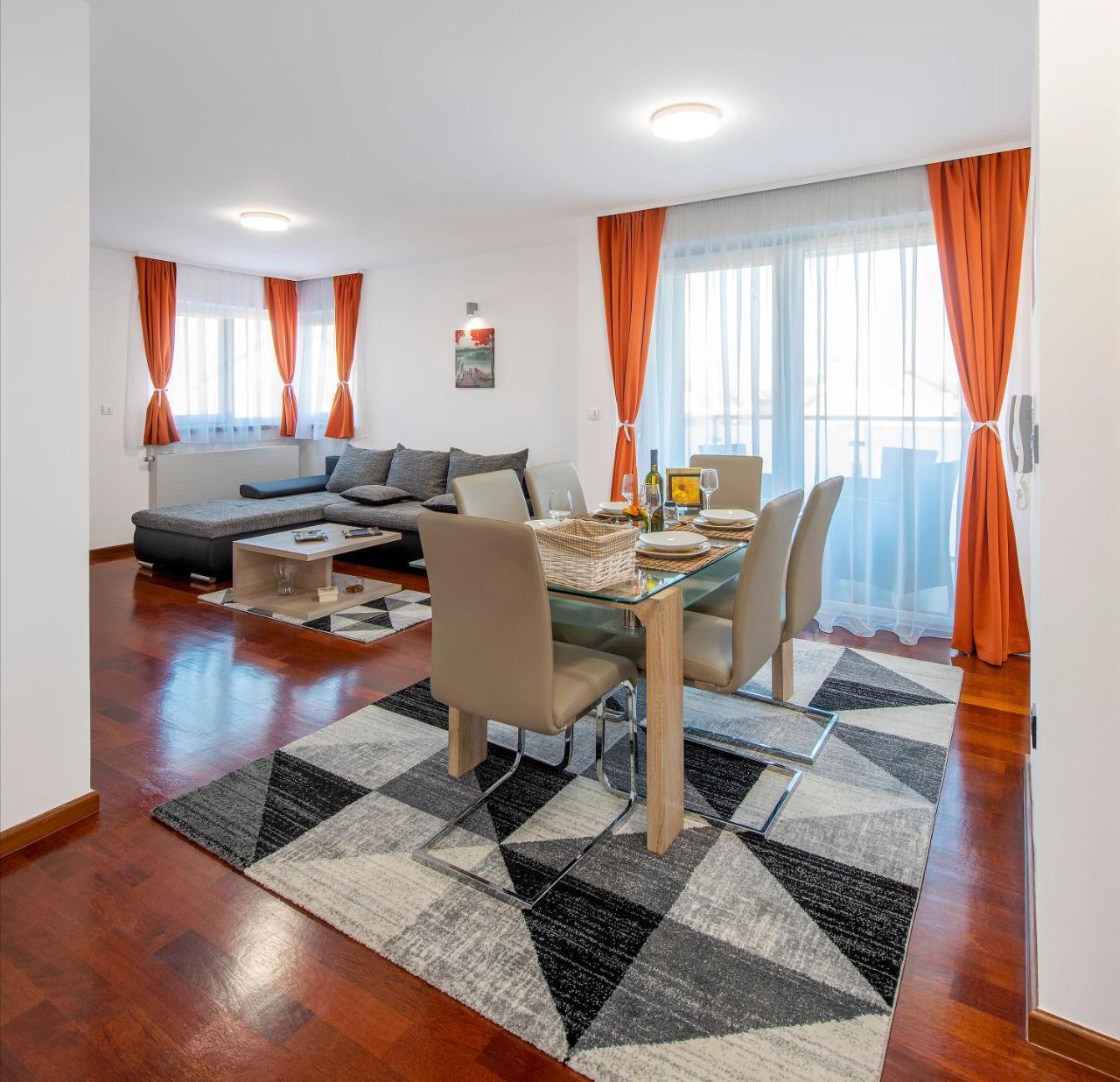 Ratkajec Luxury Apartments Βαράζντιν Εξωτερικό φωτογραφία