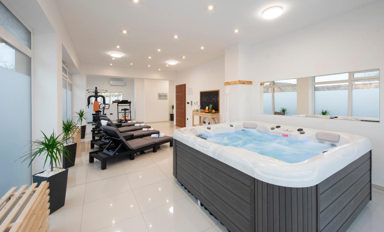 Ratkajec Luxury Apartments Βαράζντιν Εξωτερικό φωτογραφία