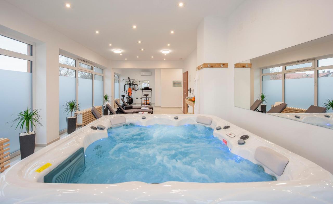 Ratkajec Luxury Apartments Βαράζντιν Εξωτερικό φωτογραφία